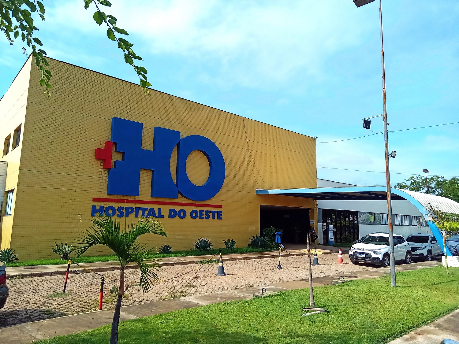 Hospital do Oeste tem desempenho positivo em 2024 e consolida sua importância para a assistência em Saúde na região